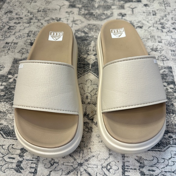 Reef Tan and Cream Slide Sandals - Picture 4 of 6